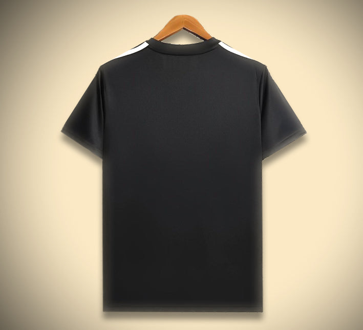 Fußballtrikot Arsenal inspiriert von Balmain elegantes Fanoutfit