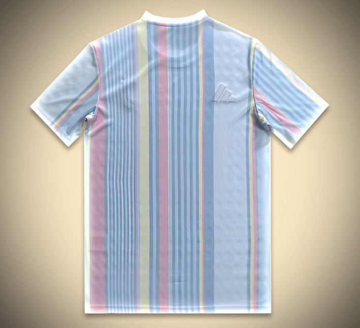 Konzept Trikot Juventus Regenbogen Edition Saison 2025 2026 Fan-Fußballtrikot