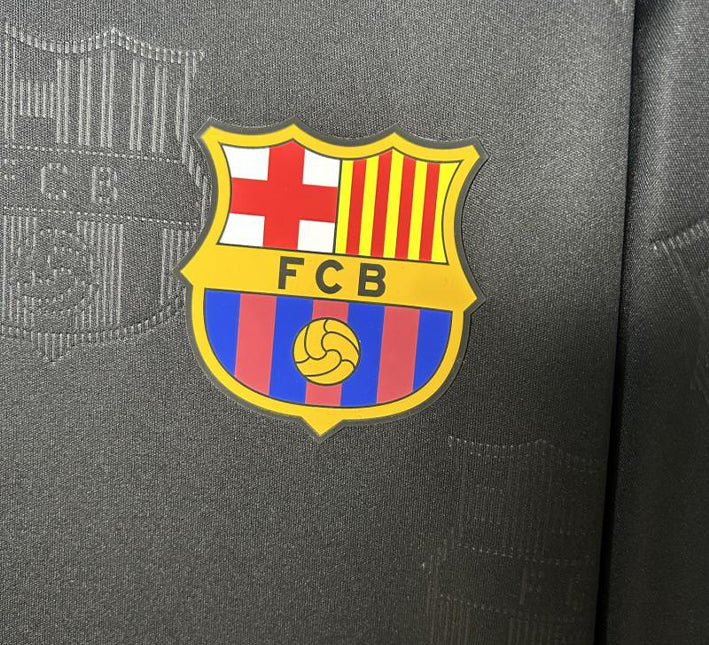 jersey-football-fc-barcelone-noir-collection-concept-saison-2526 Fußballtrikot FC Barcelona schwarz Kollektion Konzept Saison 2526