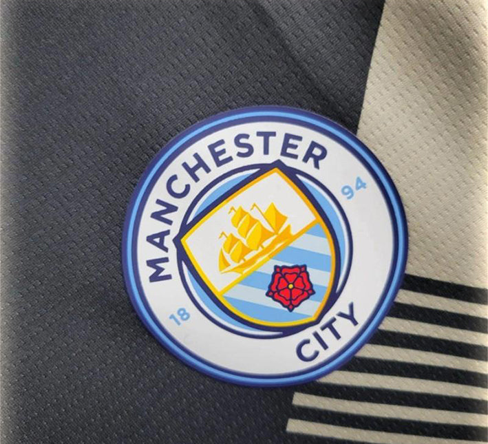 Manchester City Trikot moderner Stil