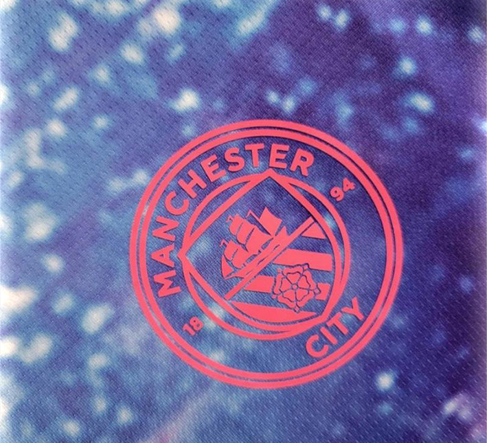 Manchester City lila Design Konzept Saison 2526