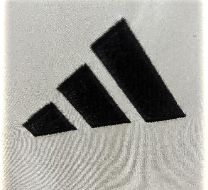 Real Madrid Heimtrikot 2025-2026 Seitenansicht