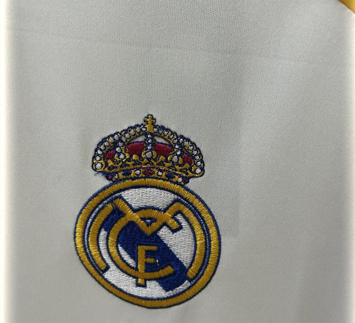 Real Madrid Heimtrikot 2025-2026 Stoffdetail
