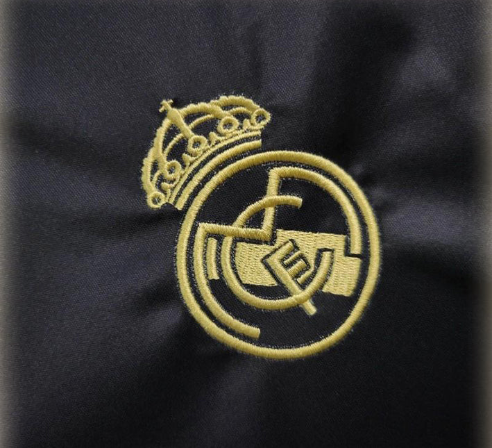 Fußballtrikot Real Madrid Drachen-Design Gold Kollektion 2425