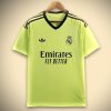 Real Madrid Torwarttrikot Grün 2024-2025 Vorderansicht
