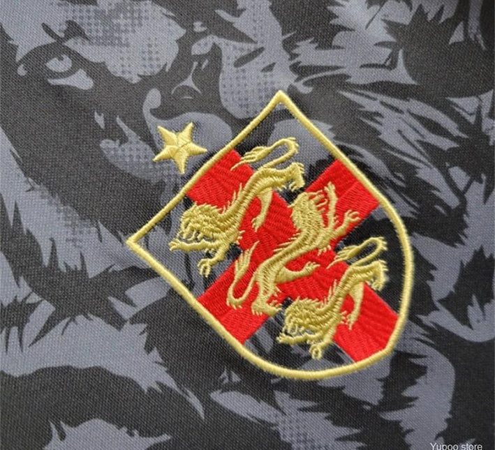 Konzept Trikot England Comma Edition Schwarz 2024 Seitenansicht