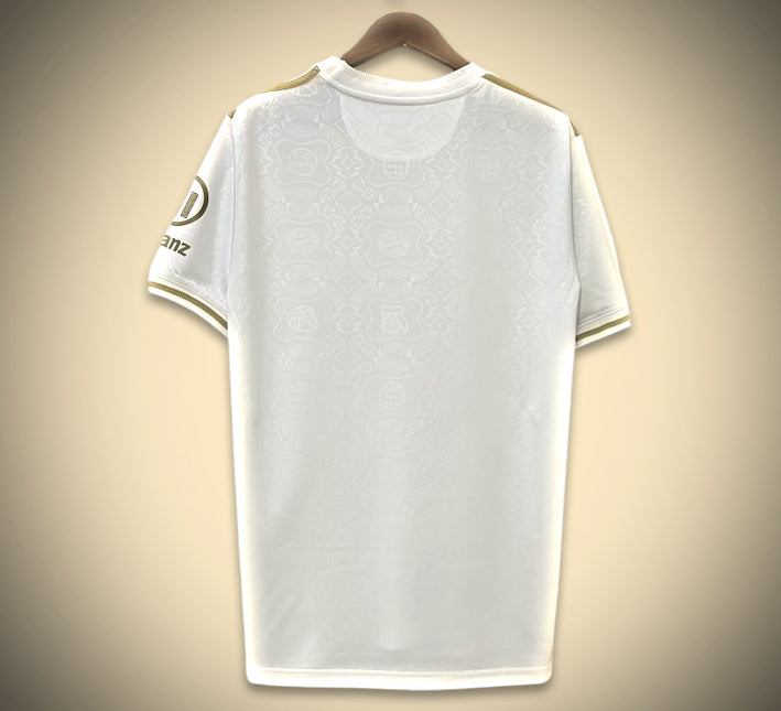 Konzept Trikot Bayern München Edition 125. Jubiläum 2425