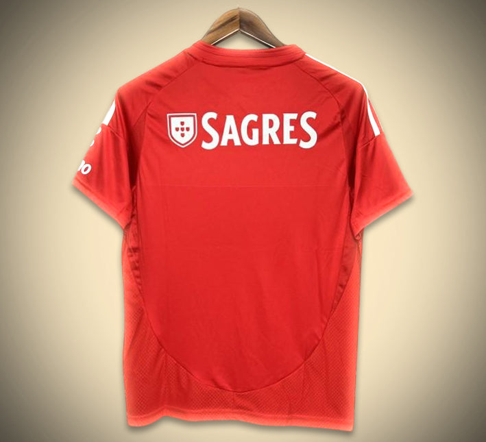 Benfica Heimtrikot 2024 2025 mit Vereinswappen