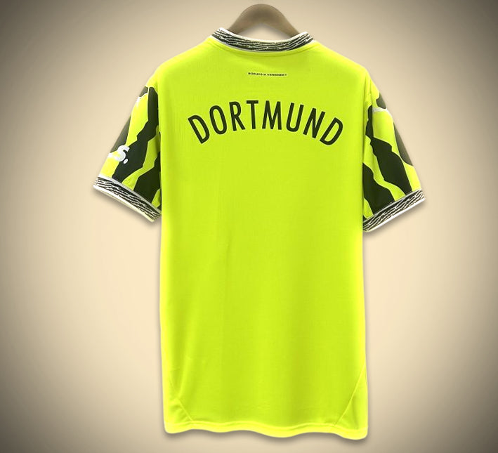 Konzept Trikot Borussia Dortmund Grün Ausgabe 2024-2025 Rückansicht
