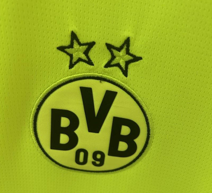 Konzept Trikot Borussia Dortmund Grün Ausgabe 2024-2025 Seitenansicht