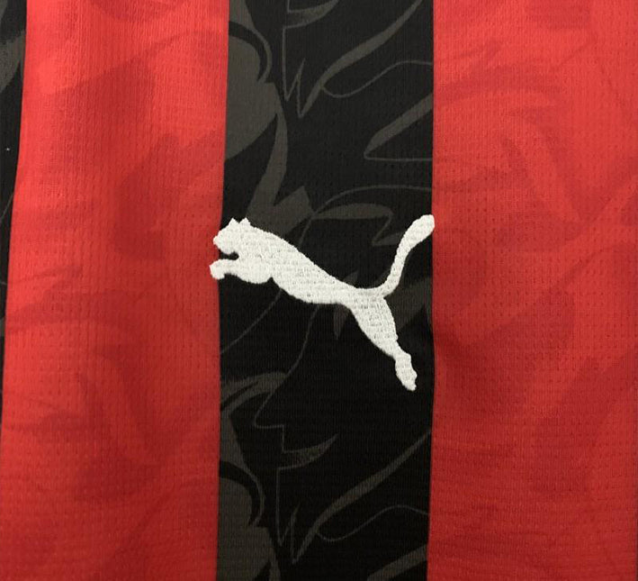 Offizielles Fan-Trikot AC Milan Heimausgabe 2526 Designkonzept