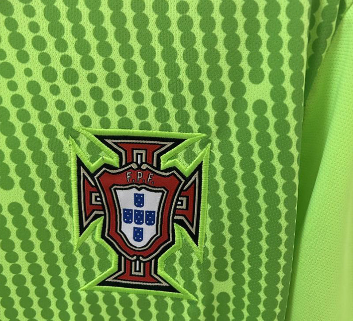 Portugal Torwarttrikot Grün 2024-2025 Seitenansicht
