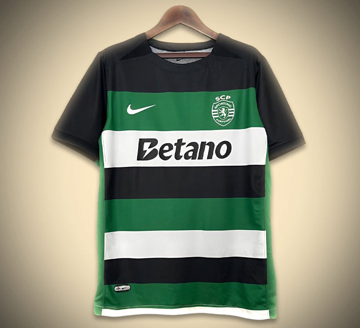 Sporting CP Heimtrikot 2024-2025 Vorderansicht