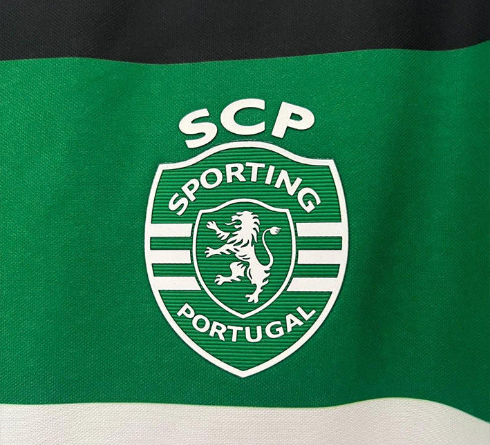 Sporting CP Heimtrikot 2024-2025 Seitenansicht