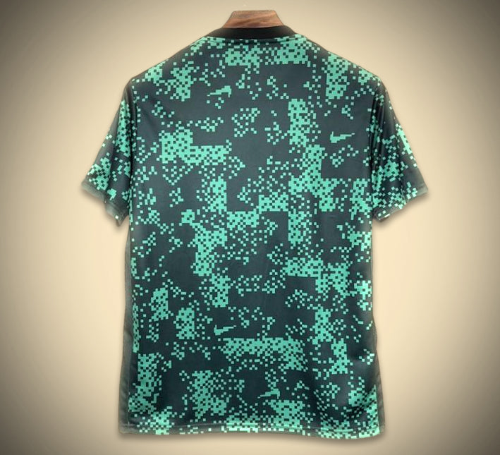 maillotsportingprematchdos.jpg Sporting CP Vorbereitungstrikot 2024-2025 Rückansicht