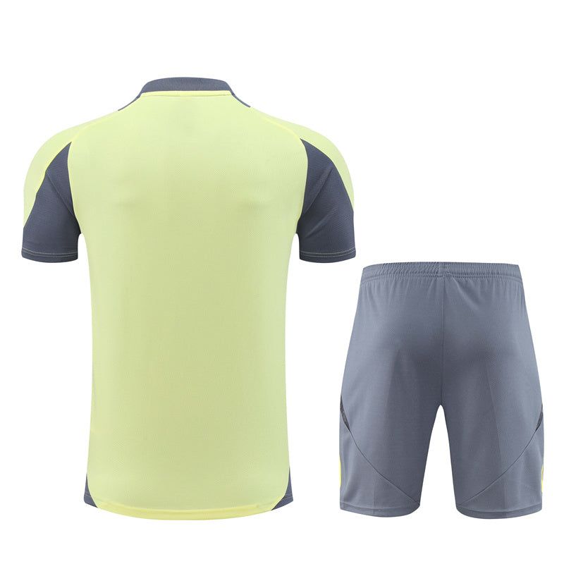 Trikot und Shorts Ajax Saison 2024 2025 Fußballtrikot