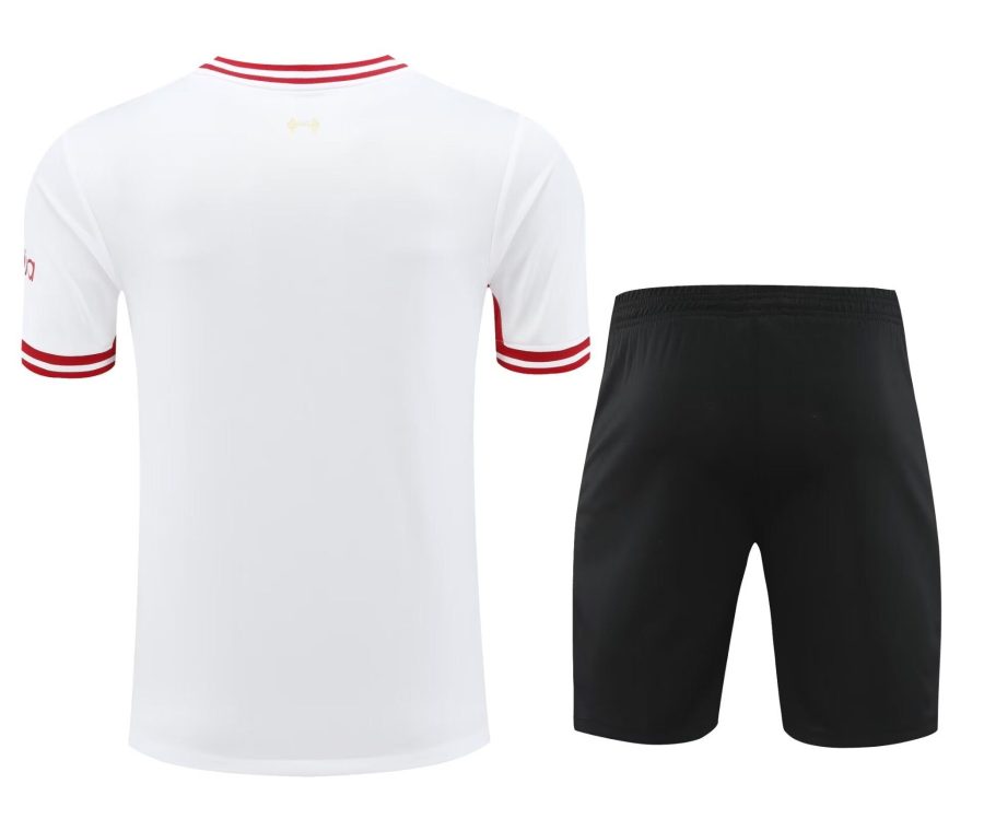 ensemble-maillot-et-short-liverpool-saison-2024-2025-tenue-de-football-rouge Trikot und Shorts Liverpool Saison 2024 2025 Fußballtrikot rot