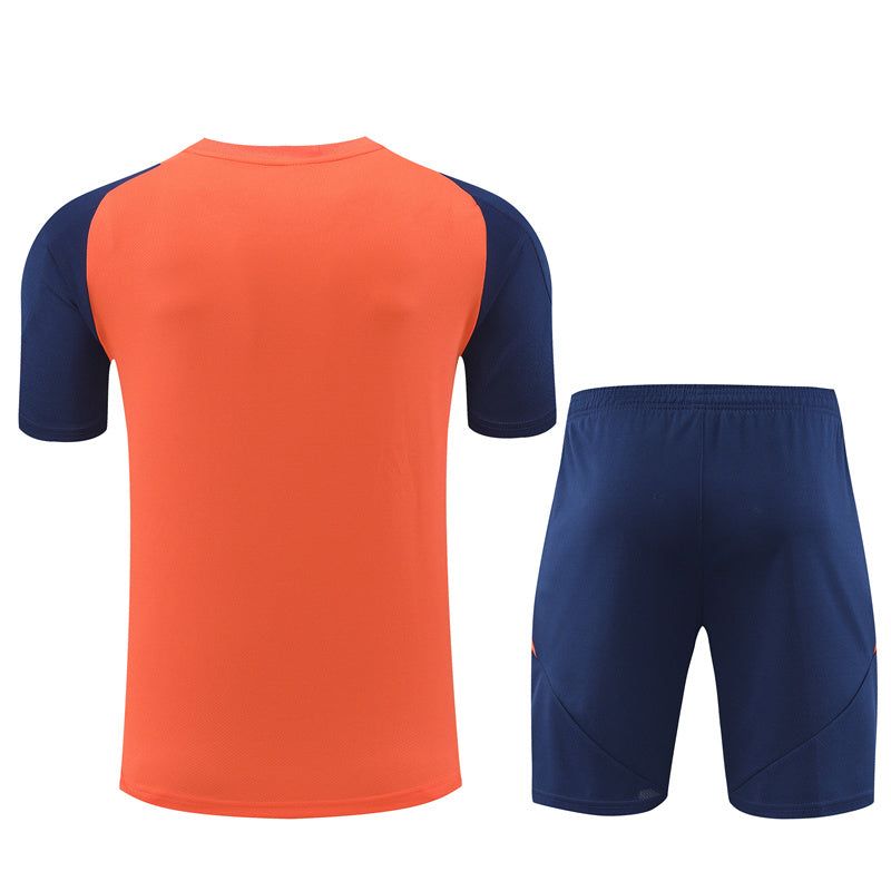 Trikot und Shorts Manchester United Saison 2024/2025