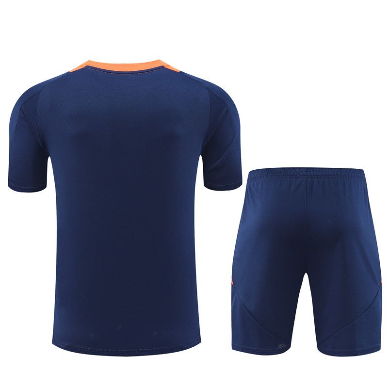 Trikot und Shorts Manchester United Saison 2024/2025 Heimtrikot