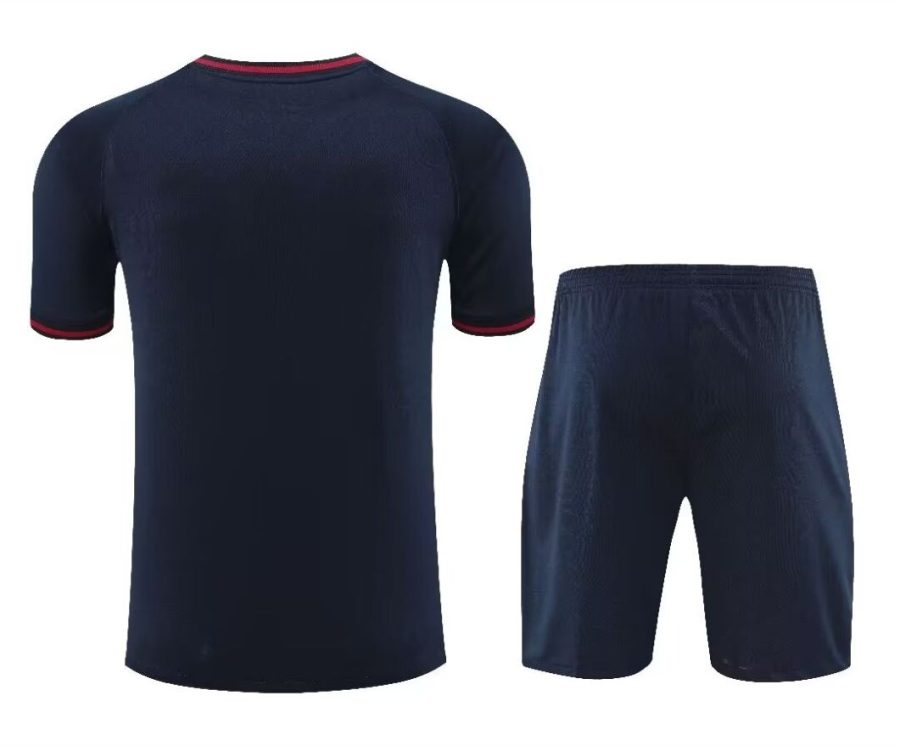 Offizielles Trikot und Shorts FC Barcelona Saison 2024/2025