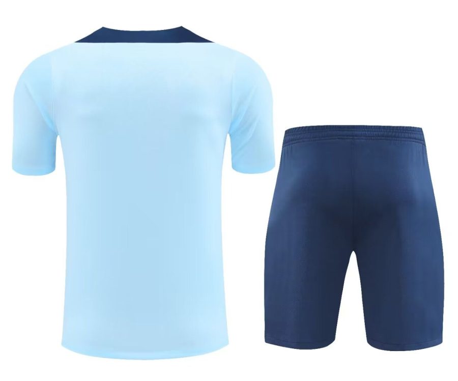 Trikot und Shorts Paris Saint-Germain Saison 2024/2025