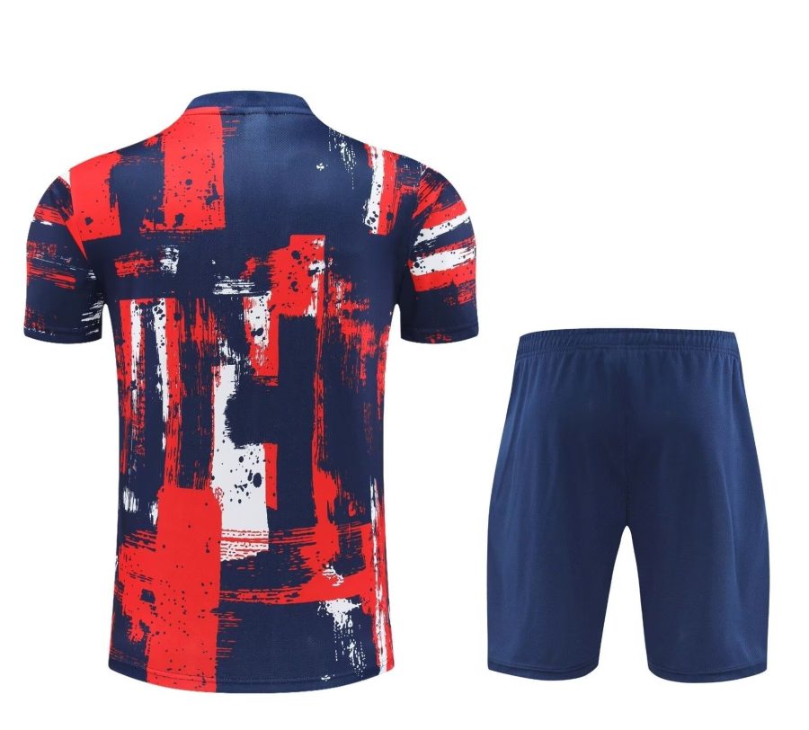 Trikot und Shorts Paris Saint-Germain Saison 2024/2025