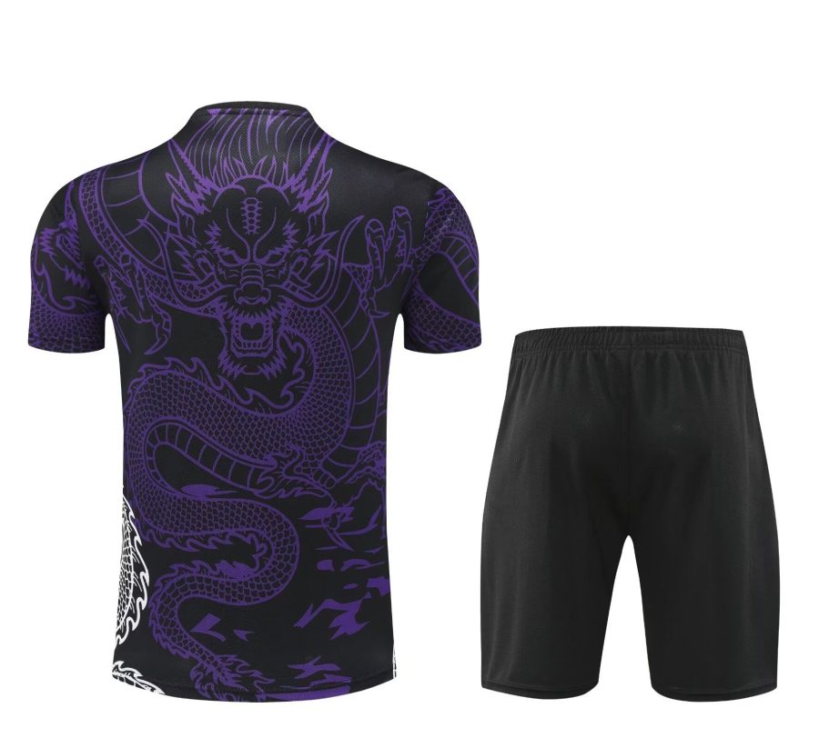 Trikot und Shorts Real Madrid Saison 2024/2025 Heimtrikot