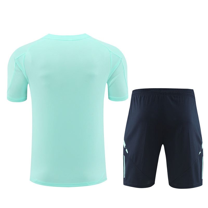 Trikot und Shorts Real Madrid Saison 2024/2025 offizielles Trikot