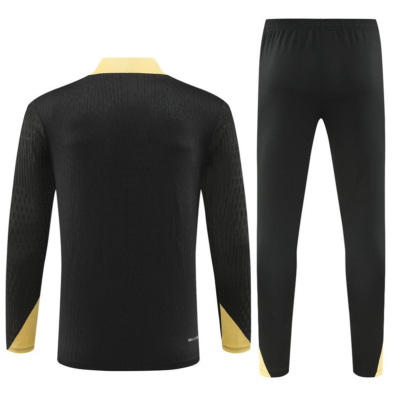 ensemble-survetement-fc-barcelona-saison-2024-2025-veste-zippee-et-pantalon-assorti FC Barcelona Trainingsanzug Saison 2024 2025 Reißverschlussjacke und passende Hose