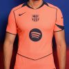 Alternativtrikot FC Barcelona 2025 2026 dritte Farben mit Vereinslogo