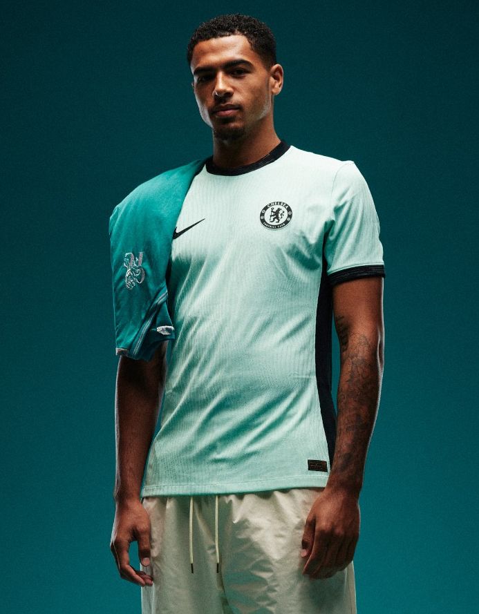 Chelsea FC drittes Trikot 2023 2024 blaues offizielles Design