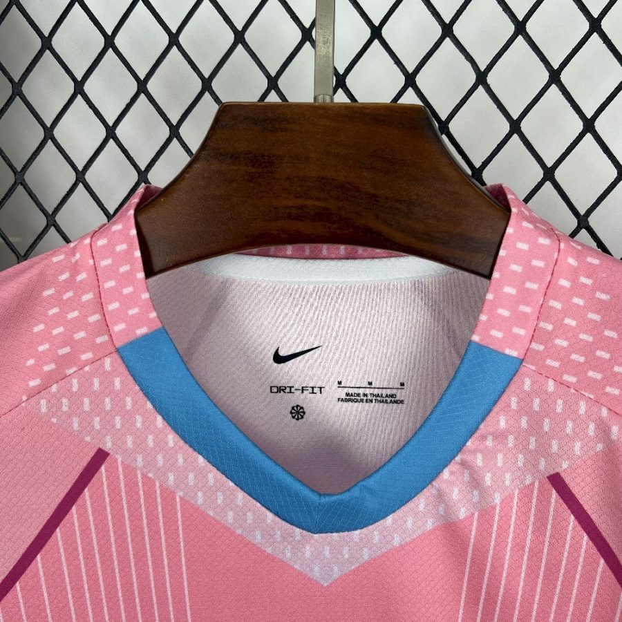 Paris Saint Germain rosa Konzept-Trikot Saison 2025 2026
