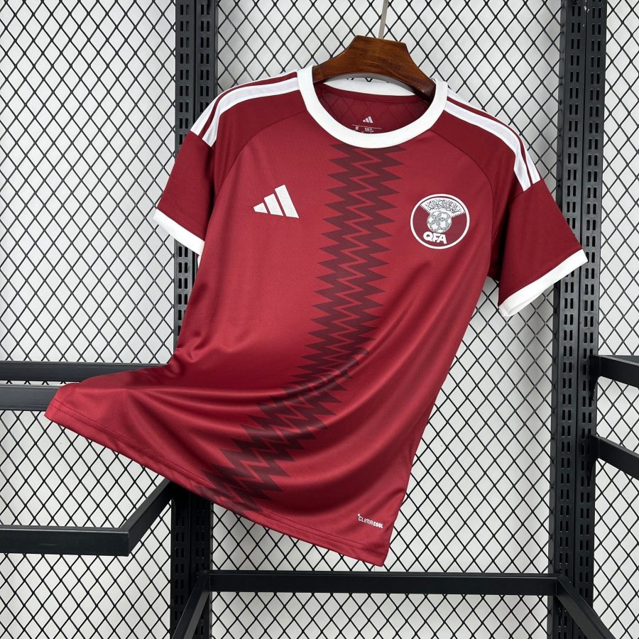 maillot-de-football-qatar-2026-tenue-domicile-supporters Katar 2026 Heimtrikot Fans