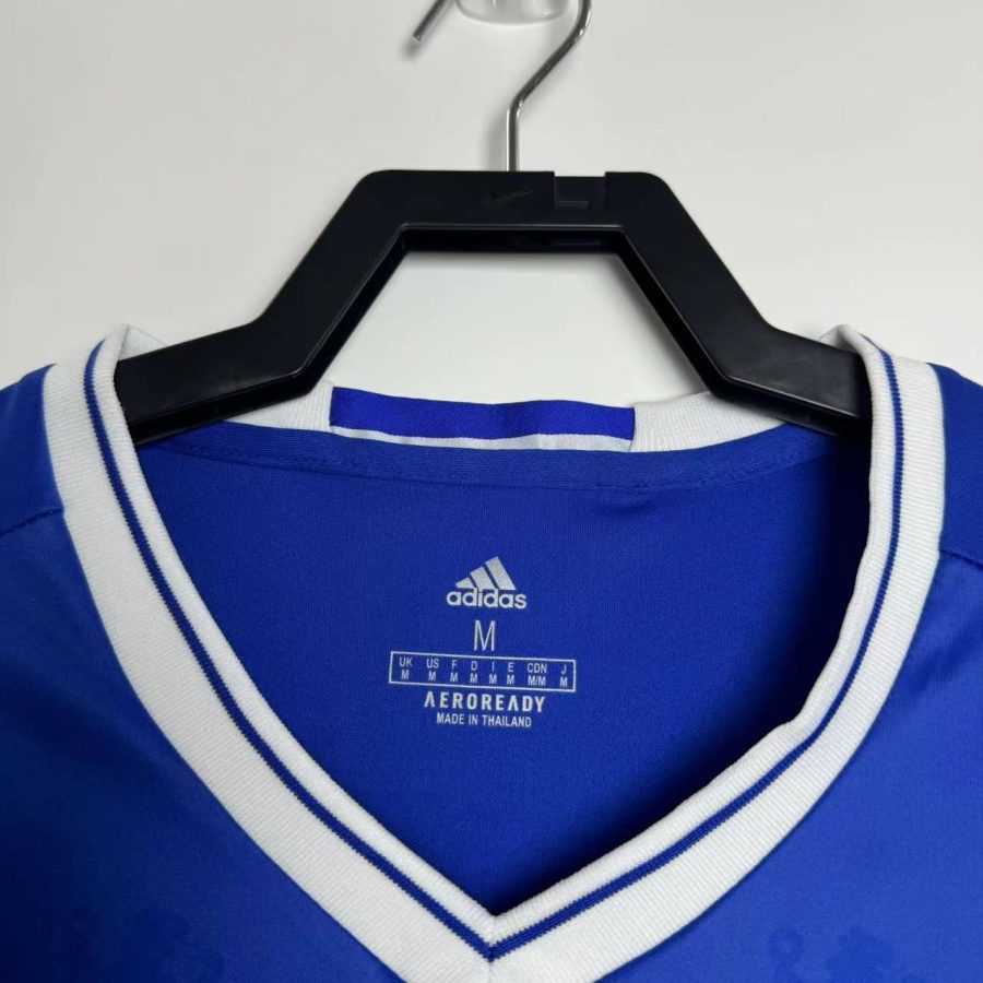 Chelsea Heimtrikot Saison 2016/2017 blau mit Vereinswappen