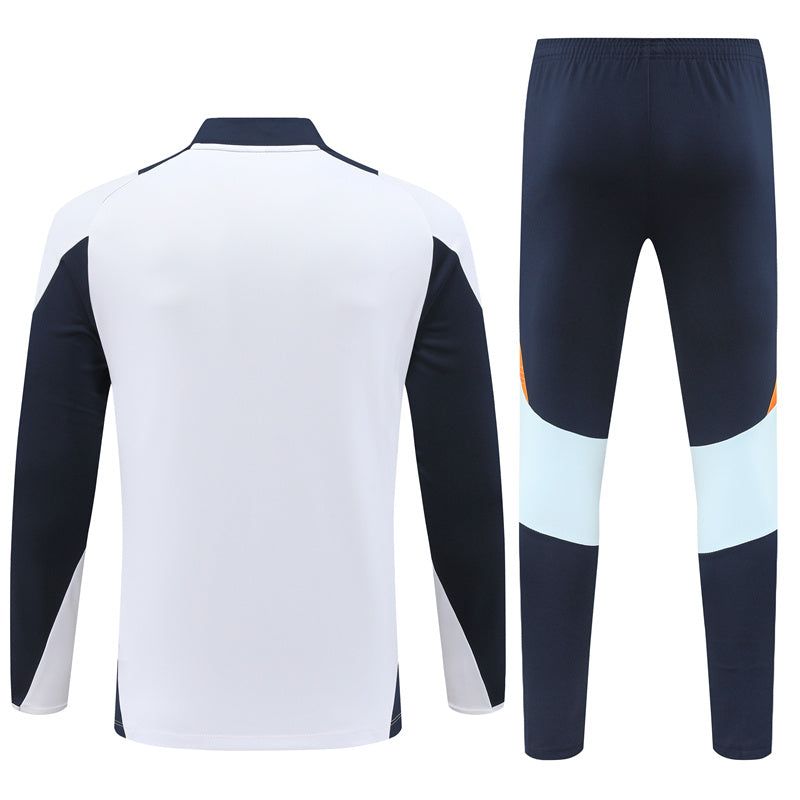 Real Madrid Saison 2024 2025 Oberteil und Hose Training Fußball