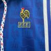 tenue-officielle-france-football-domicile-style-annees-90 Offizielles Frankreich Fußball Heimtrikot im 90er-Jahre-Stil