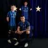 Offizielles Inter Mailand Heimtrikot mit Nerazzurri-Streifen