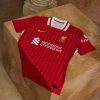 Fußball-Trikot Liverpool Heim-Kit rot mit Clubwappen