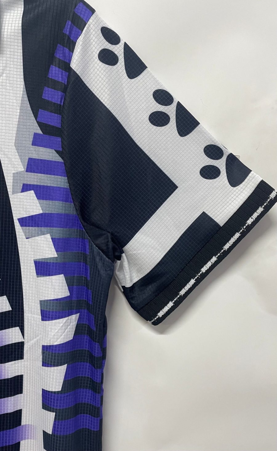 Real Madrid Auswärts- und drittes Trikot Retro