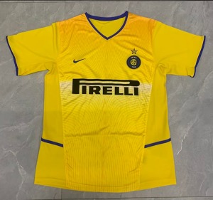 0F8B05A4-BA8C-4979-AE67-7F3BD6EDFFA7.jpg Inter Mailand Auswärtstrikot 2002/03