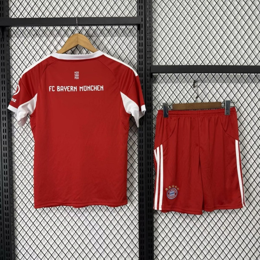 Bayern München Heimtrikot 2025/26 Erwachsene