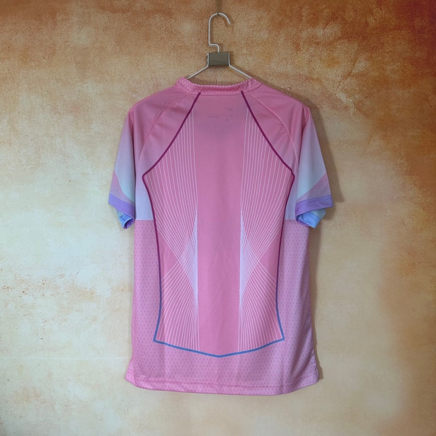 23033b36a6dc6e3c86c797c720caa1e7_e1c63510-219d-4959-8e5f-ec4543b67319.jpg PSG Trikot 25/26 Rose Special Edition