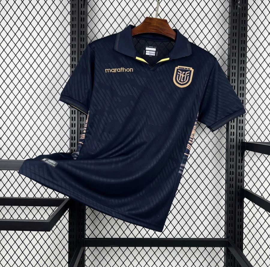2CB67D3F-622B-4E19-9F0B-F653644B8E7F.jpg Ecuador Third Trikot 2026