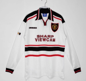 2FC66BCA-CFEA-4CFD-AFAC-682491B0C686.jpg Manchester United 1998/99 Auswärtstrikot Langarm