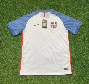 356BB9EE-8F99-43B6-94F7-D0A7E18E6ADE.jpg Trikot USA Heim 2016