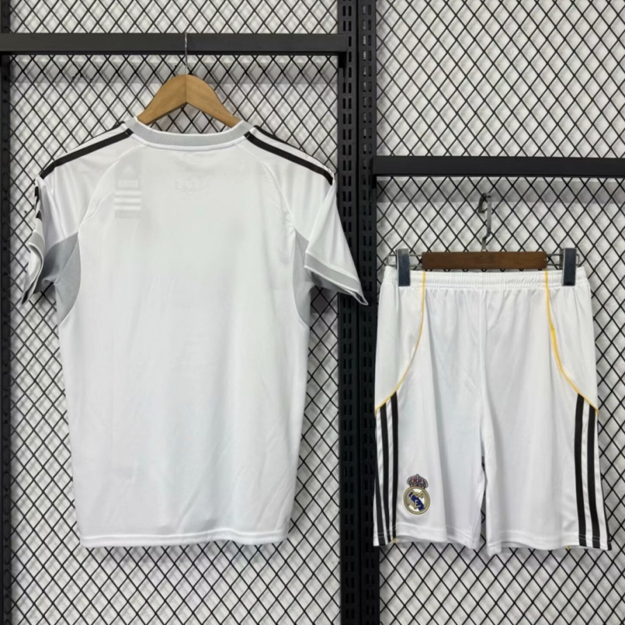 Real Madrid Heimtrikot 2025/26 Erwachsene