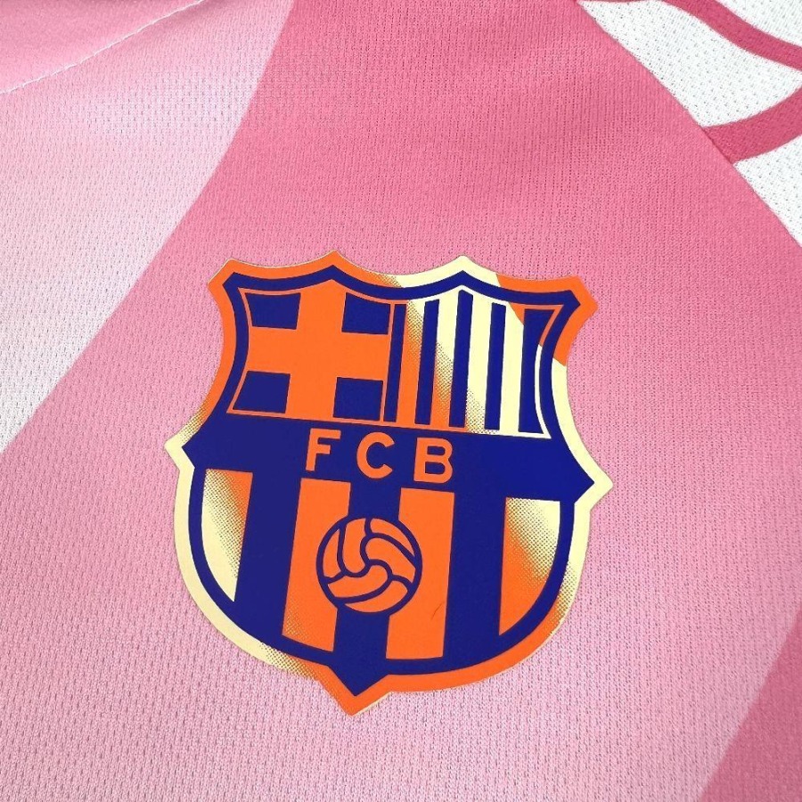 5_1756783446000.jpg FC Barcelona Konzept Trikot Rosa & Weiß 2025-26