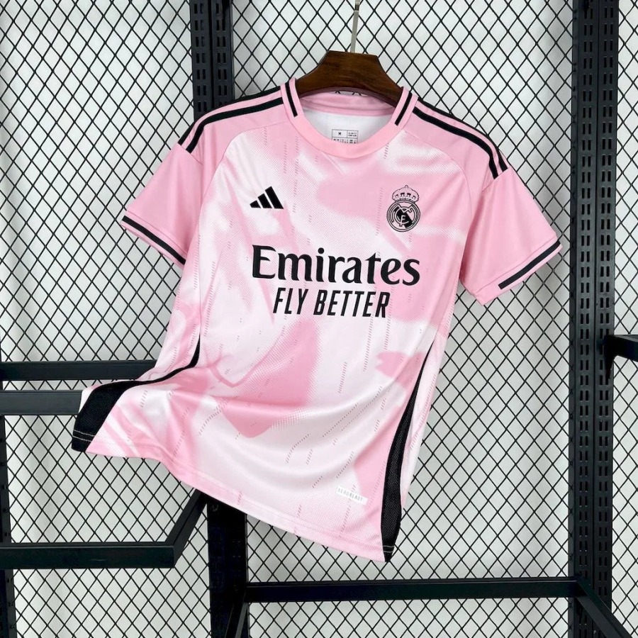 Real Madrid Konzepttrikot Rosa & Weiß 2025