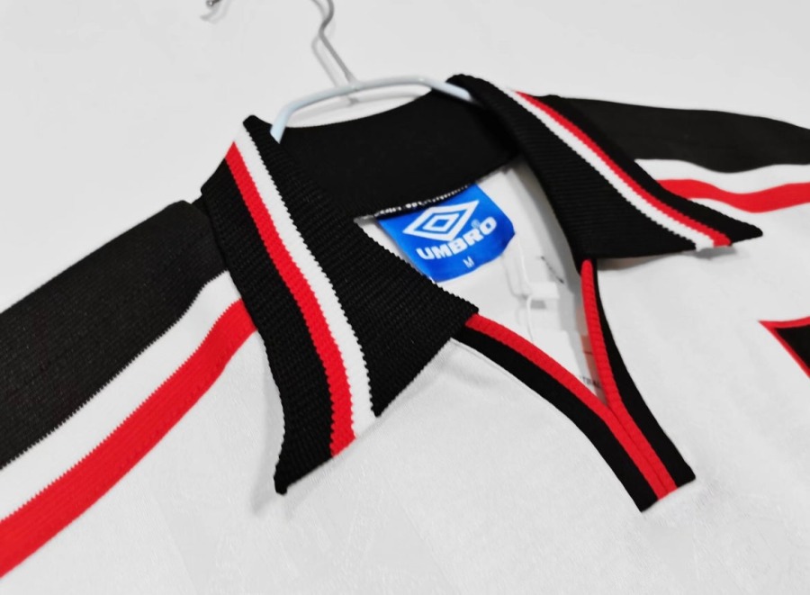 Manchester United 1998/99 Auswärtstrikot Langarm