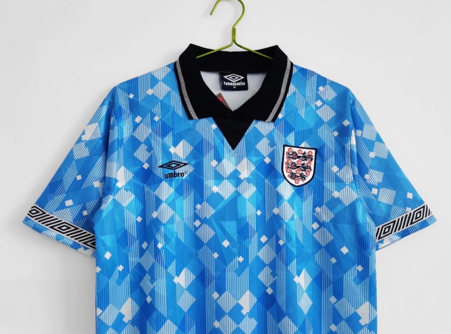 ABD6DEE9-7483-48E2-87D3-32AD423D0F93.jpg England Third Trikot 1990